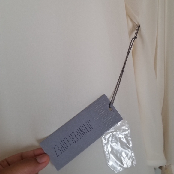 NWT JENNIFER LOPEZ Cream Sheer Long Sleeve Top - Picture 4 of 10